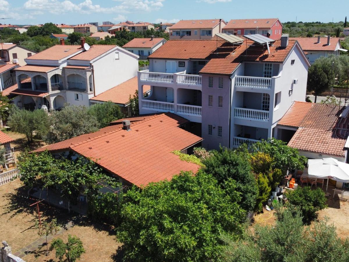 Apartments Jozic Peroj Dış mekan fotoğraf