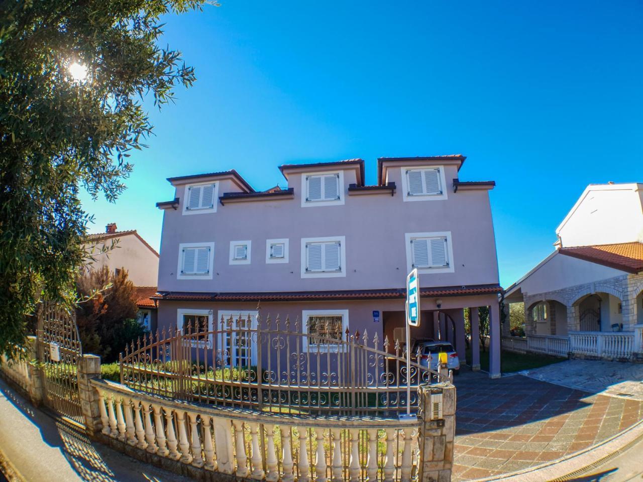 Apartments Jozic Peroj Dış mekan fotoğraf