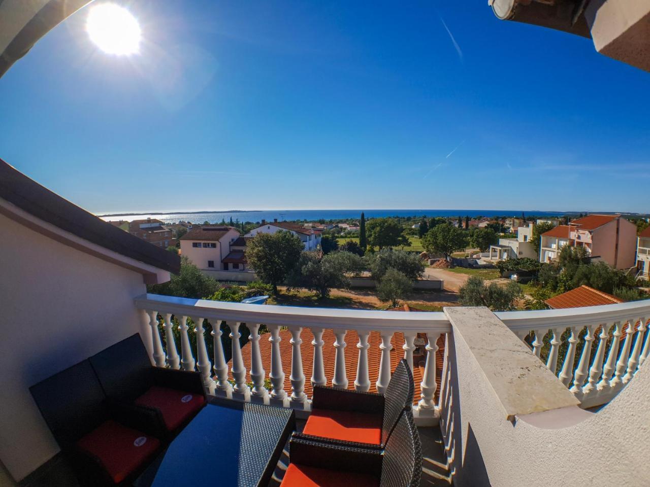 Apartments Jozic Peroj Oda fotoğraf